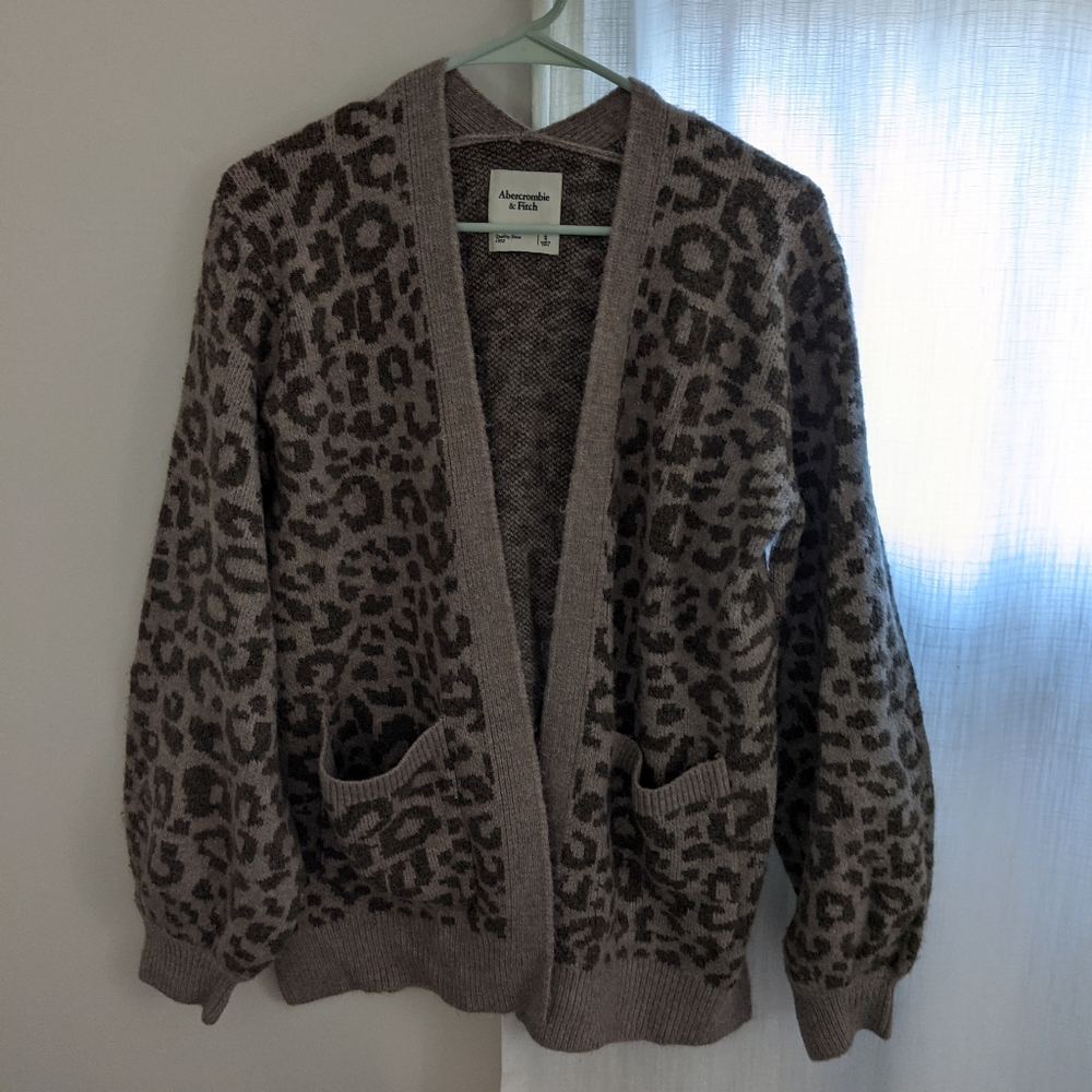 Sweater cardigan